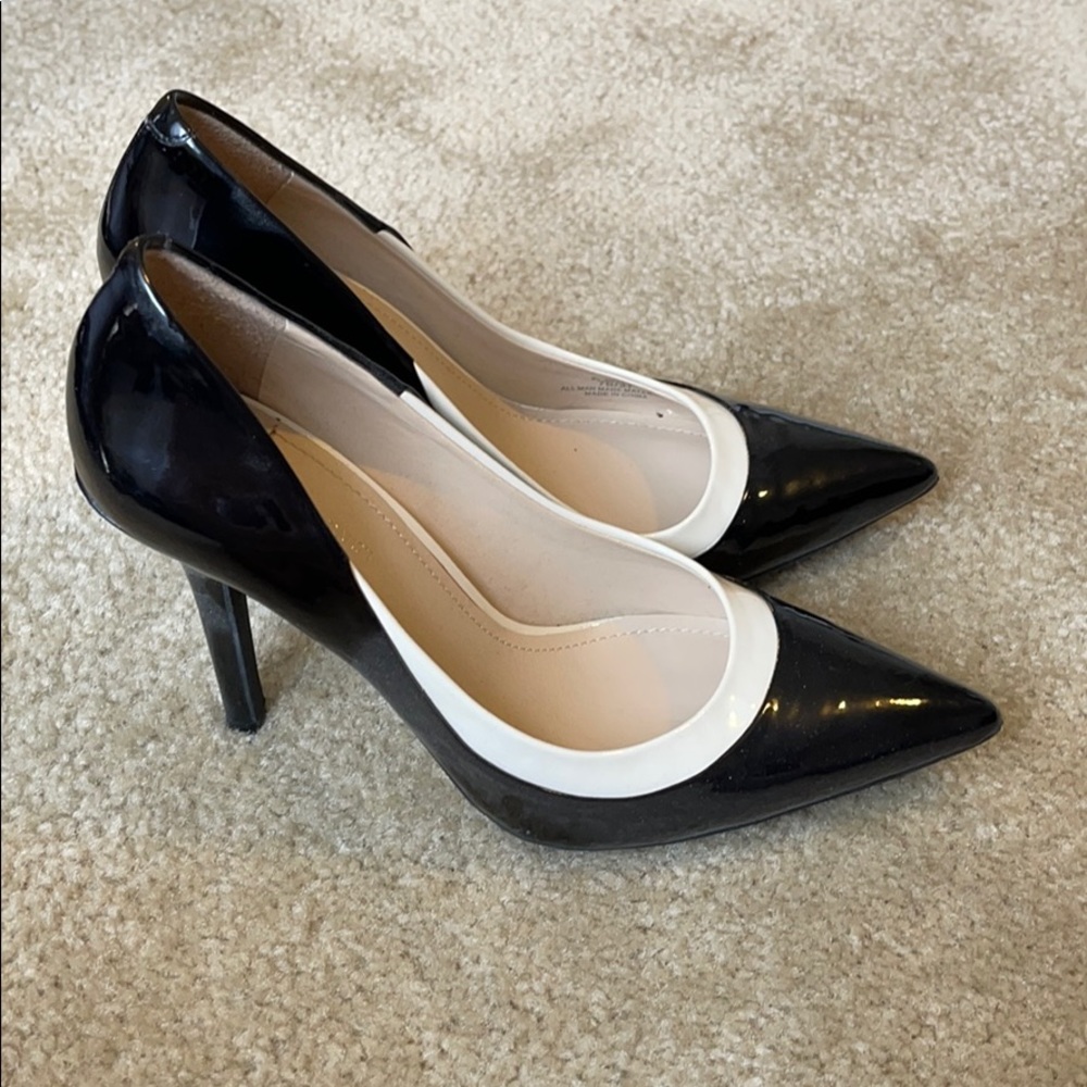 BCBG shoes